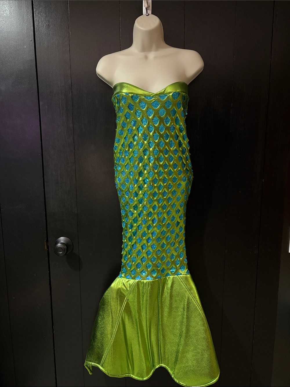 🧜‍♀️ Mermaid Halloween Cosplay Costume! Adult Small. New!